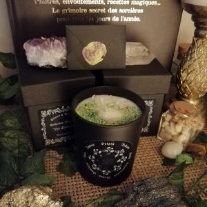 Bougie et Pierres Naturelles "Ostara"