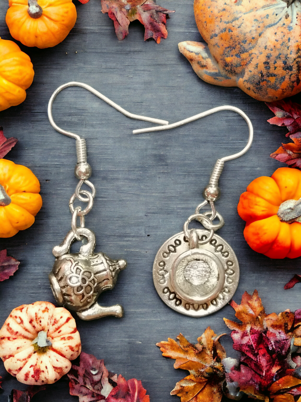 boucles d'oreilles tasse et théière en métal et acier inoxydable